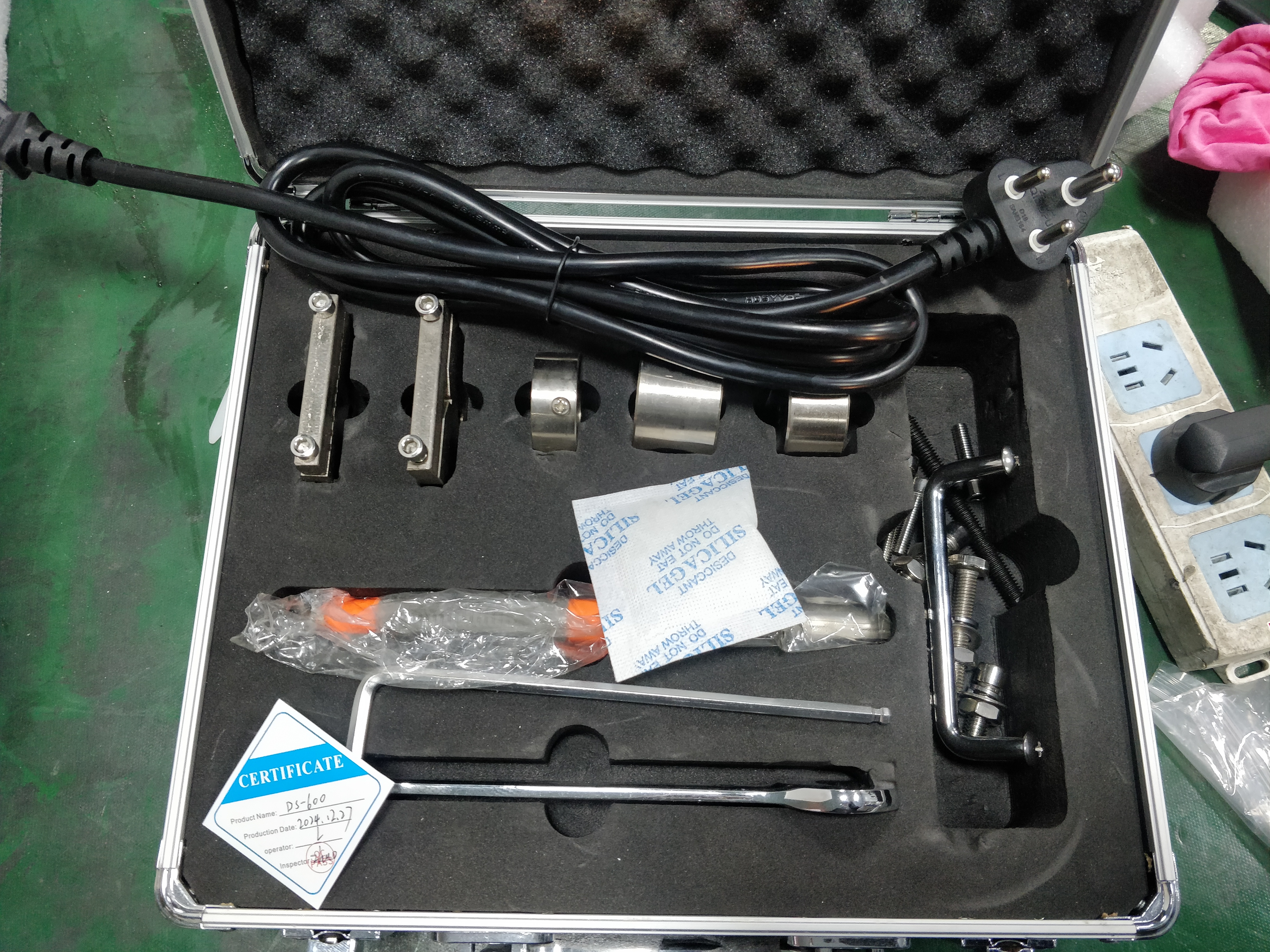 Металлургическая точная режущая машина