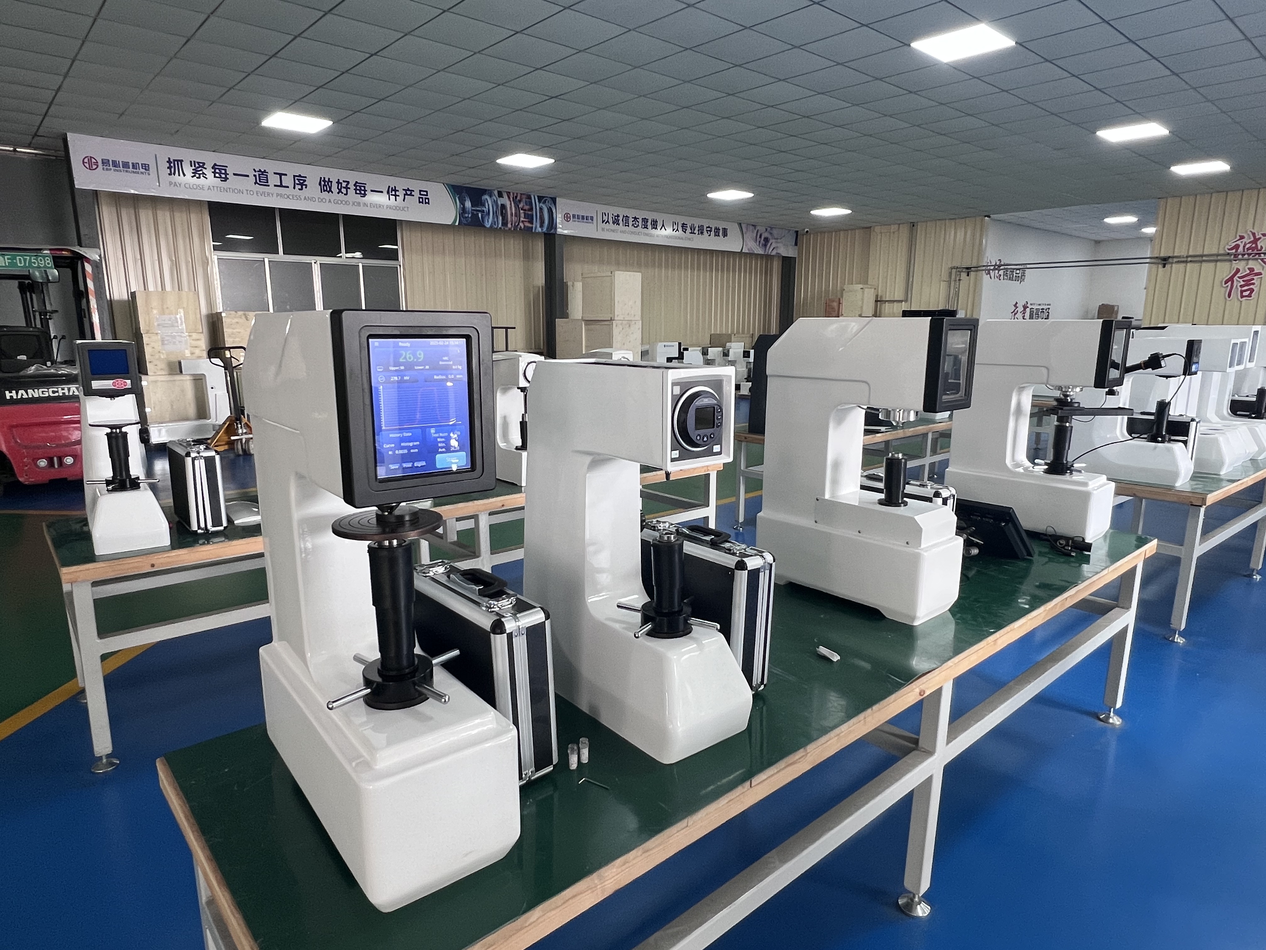 Тестер твердости Роквелла