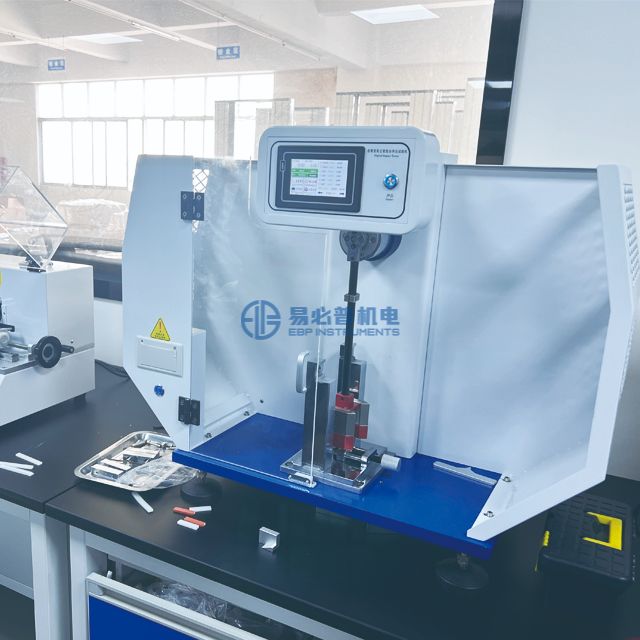 Цифровая маятниковая машина для испытания на ударную вязкость по Шарпи IZOD